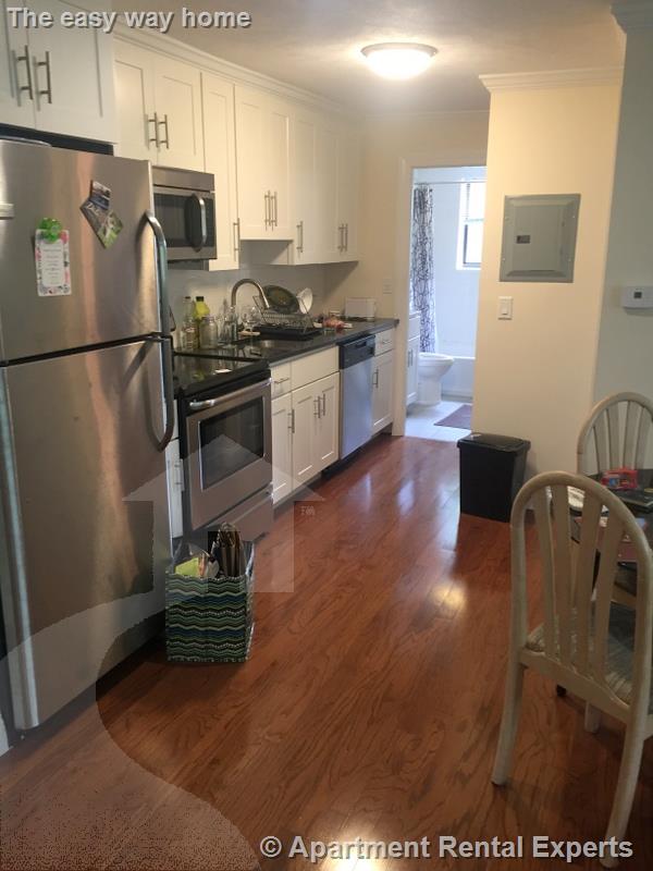 6 Blair Pl, North Cambridge