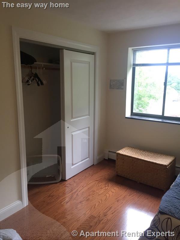 6 Blair Pl, North Cambridge