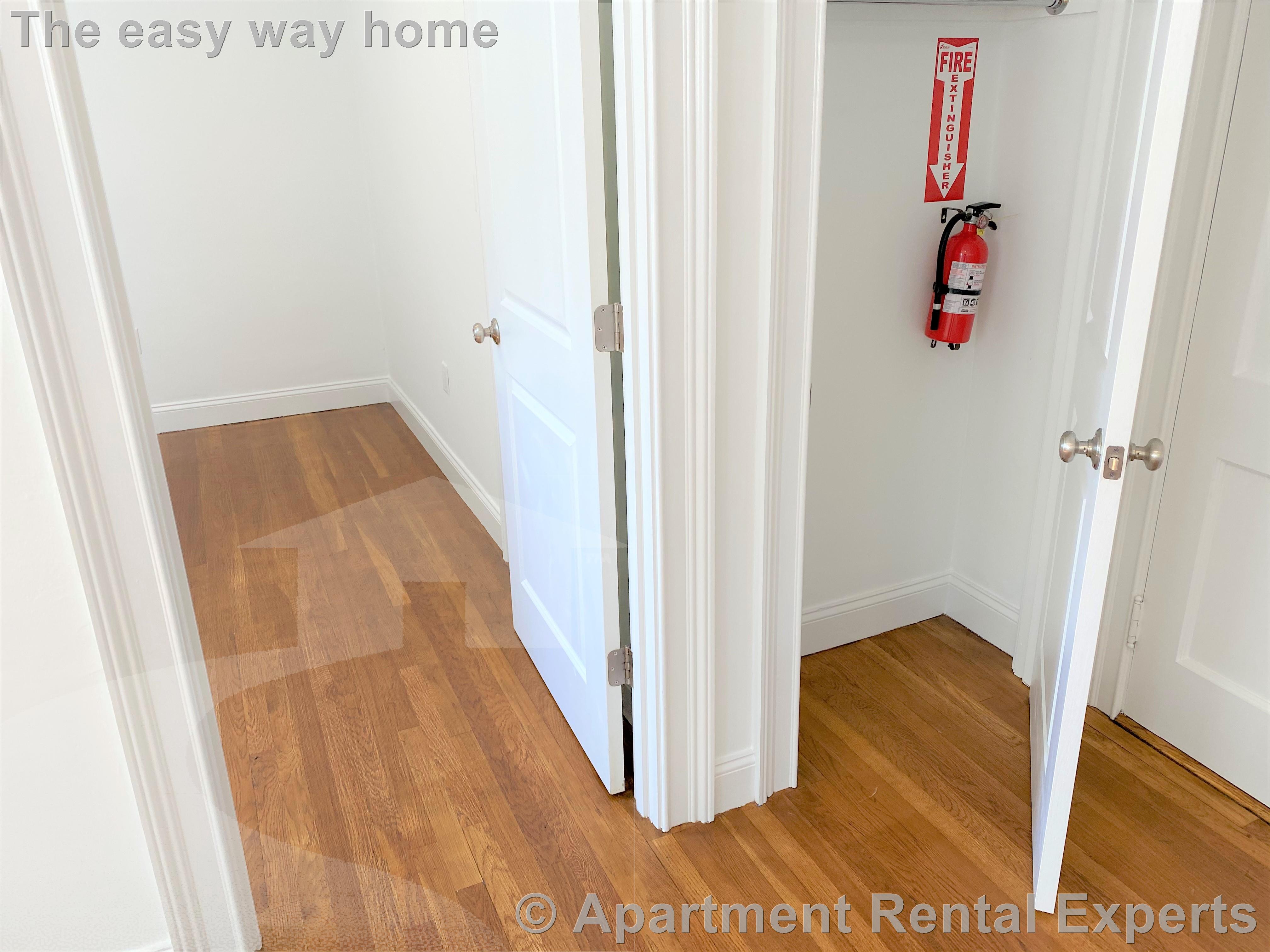 107 Summer St, Malden Center