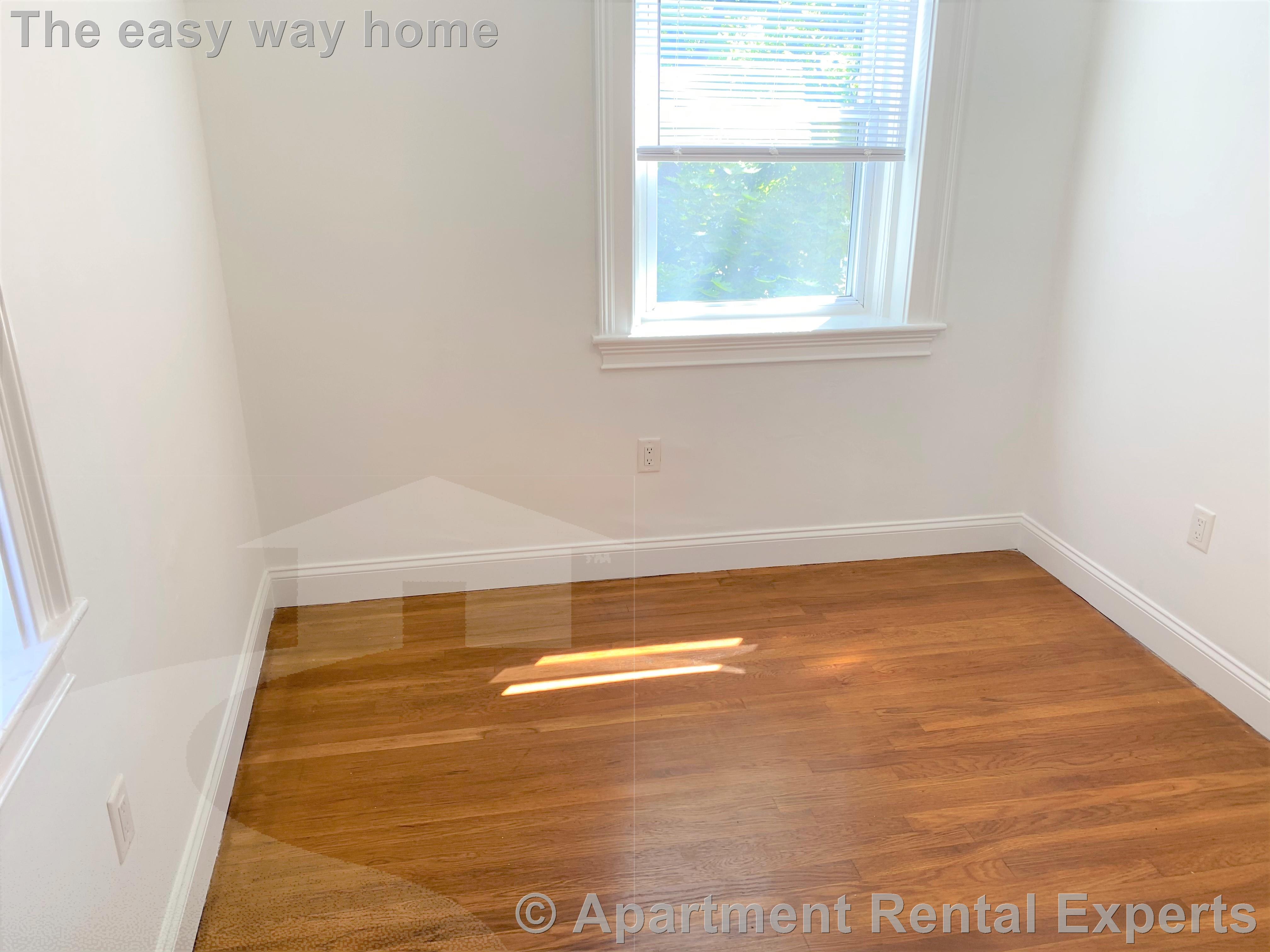 107 Summer St, Malden Center