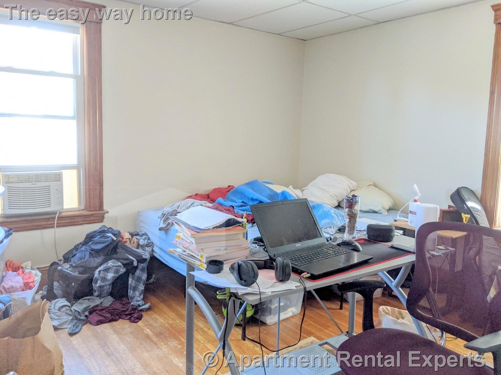 5 Lowell Cir, Porter Square