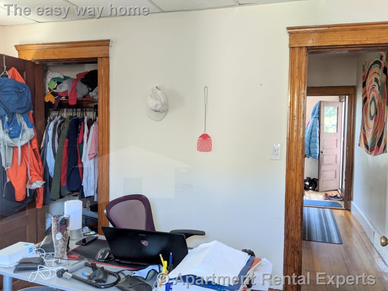 5 Lowell Cir, Porter Square