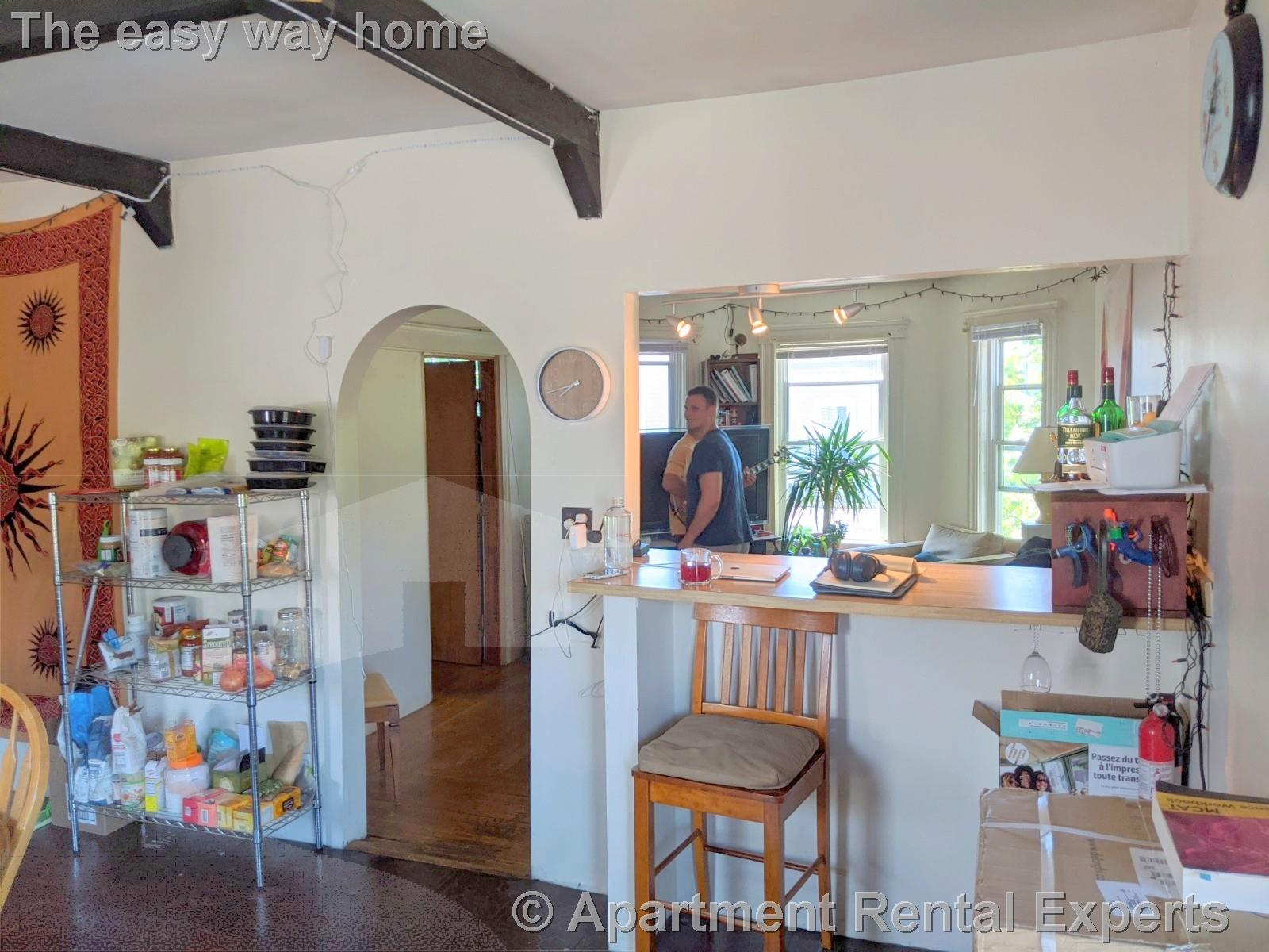 5 Lowell Cir, Porter Square