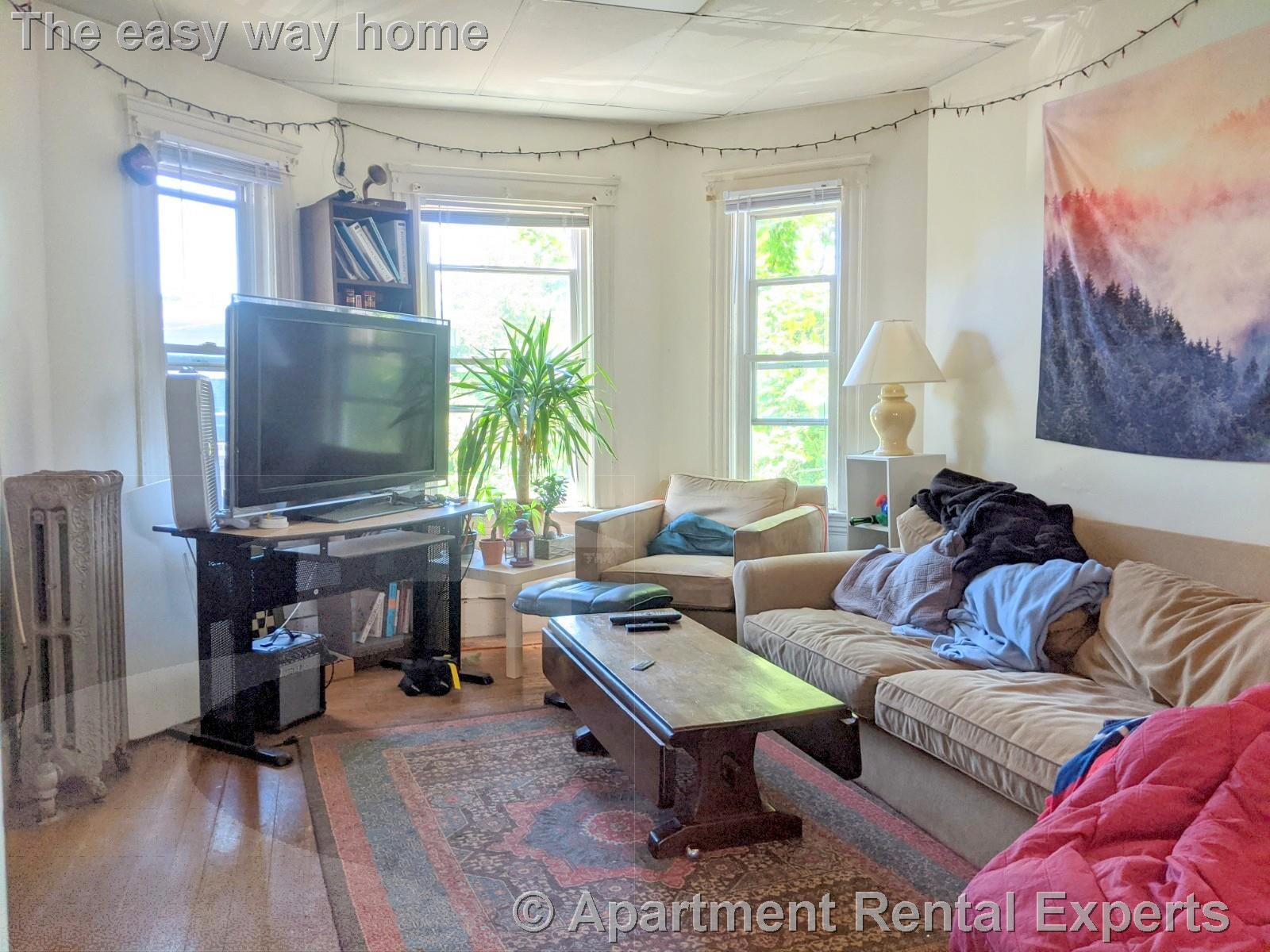 5 Lowell Cir, Porter Square