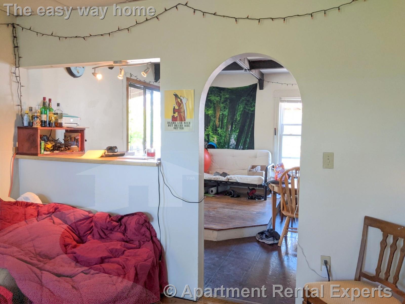 5 Lowell Cir, Porter Square