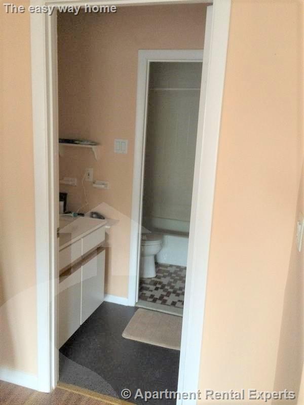 10 Roberts St, Magoun Square