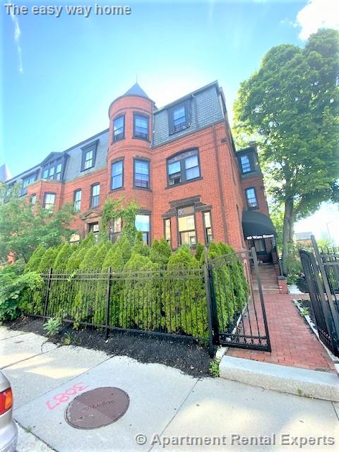 29 Ware St, Harvard Square