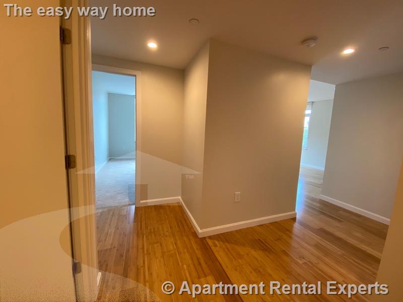 1008 Massachusetts Ave, Harvard Square