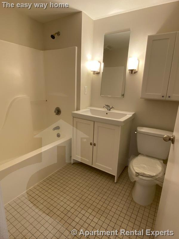 1008 Massachusetts Ave, Harvard Square