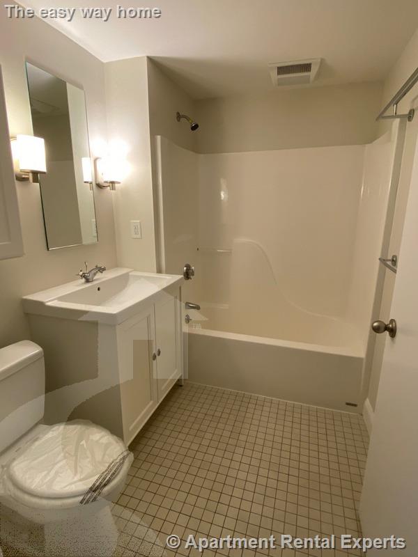 1008 Massachusetts Ave, Harvard Square