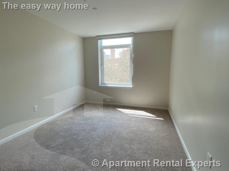 1008 Massachusetts Ave, Harvard Square