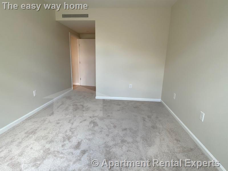 1008 Massachusetts Ave, Harvard Square