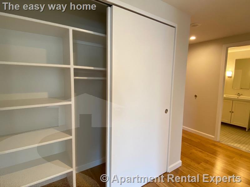 1008 Massachusetts Ave, Harvard Square