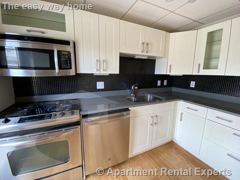 1008 Massachusetts Ave, Harvard Square