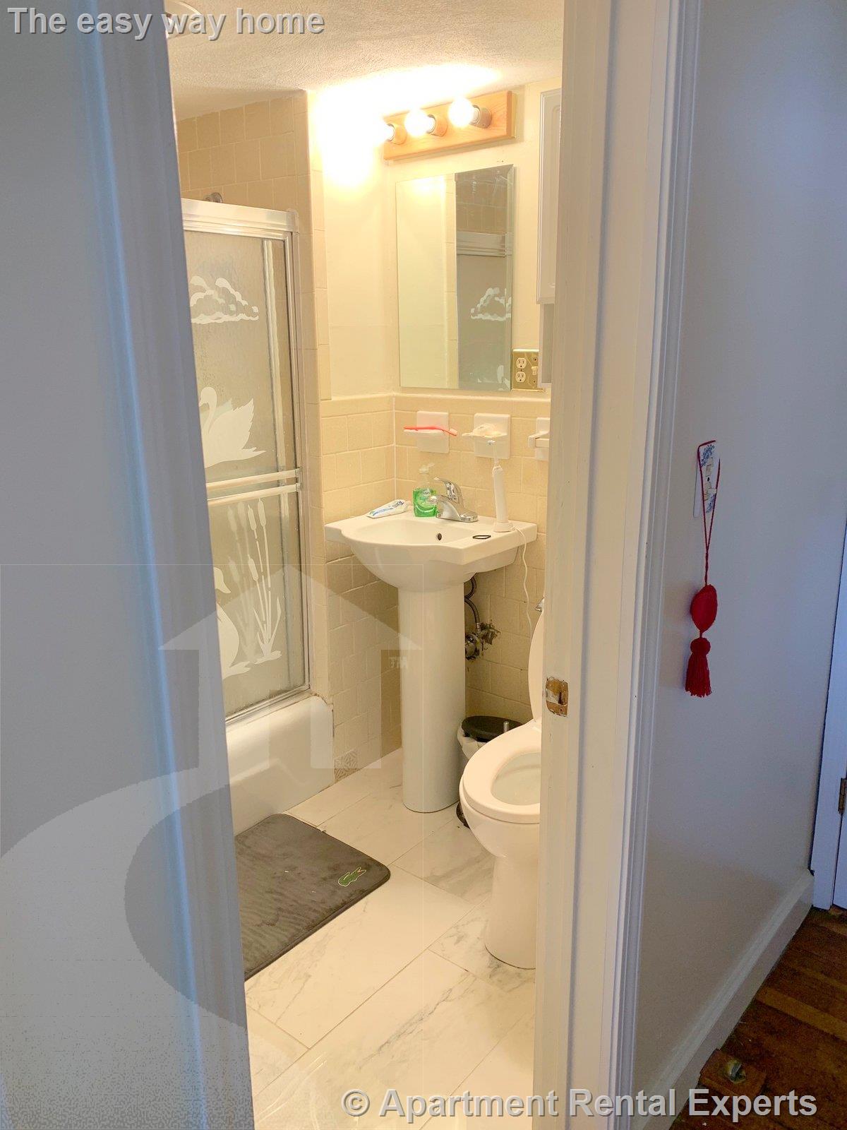 25 Warren St, East Cambridge