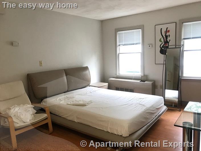 364 Harvard St, Harvard Square