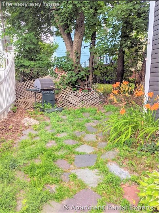 19 Cameron Ave, Davis Square