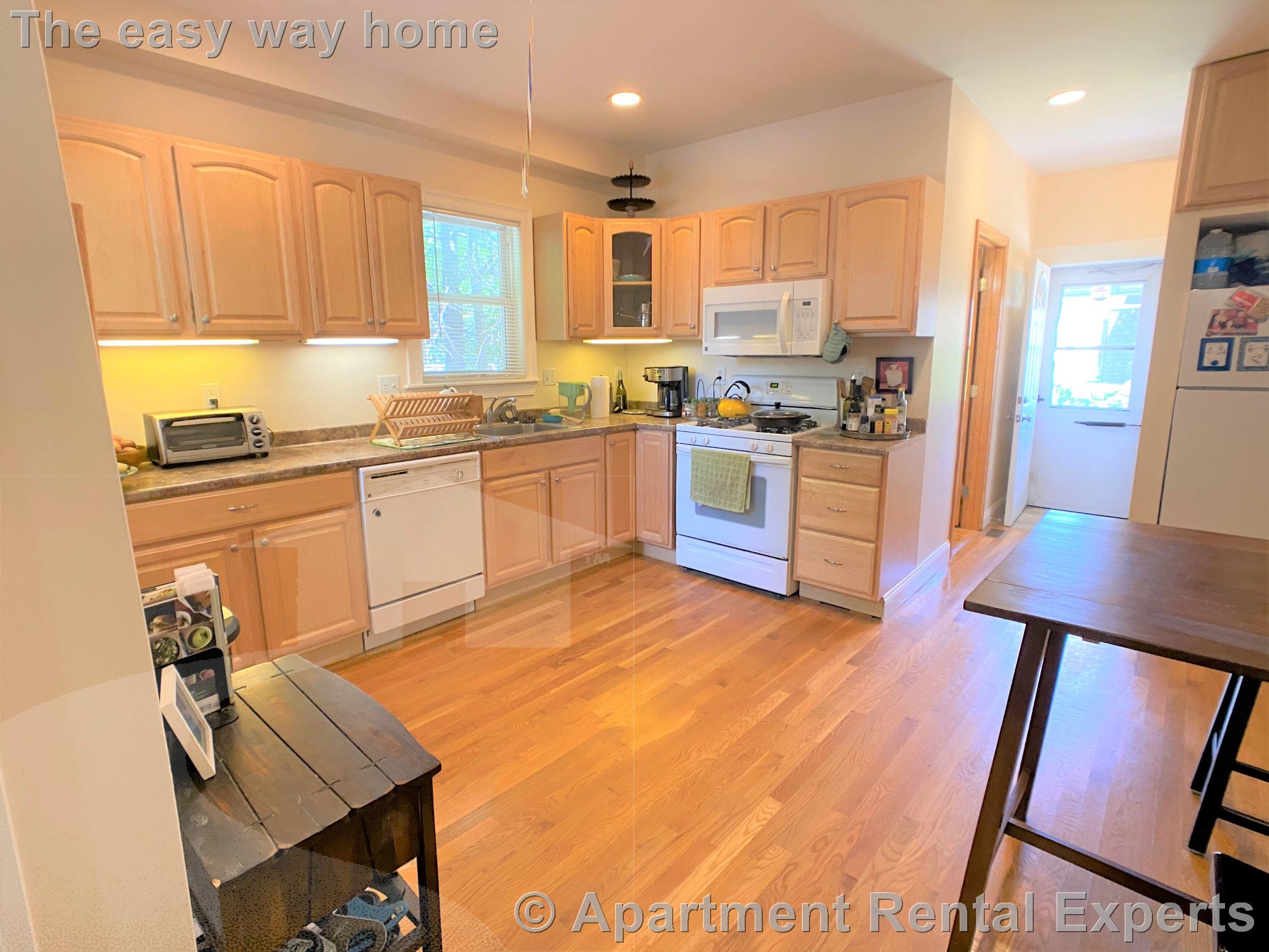 39 Cotting St, Tufts