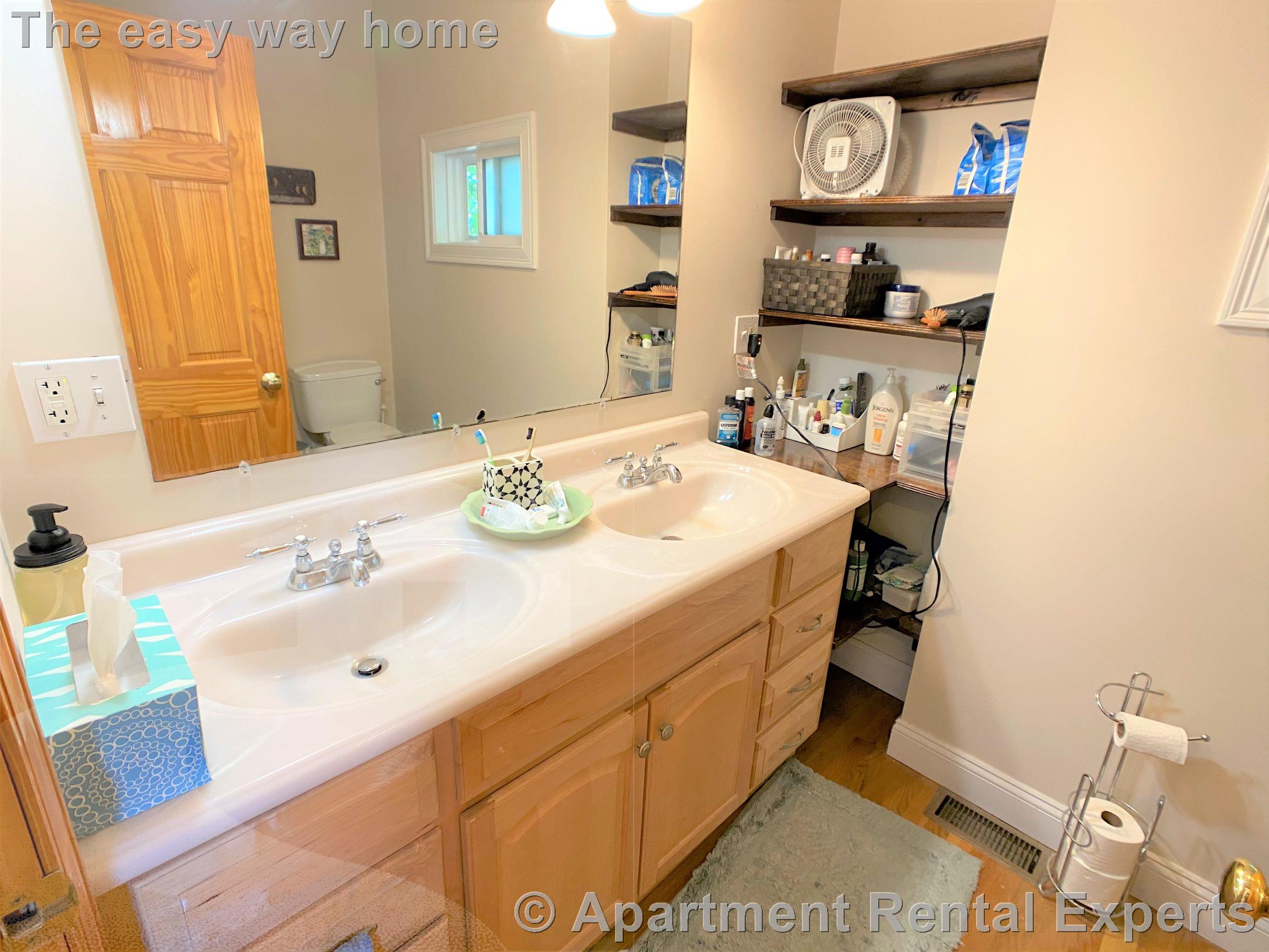 39 Cotting St, Tufts