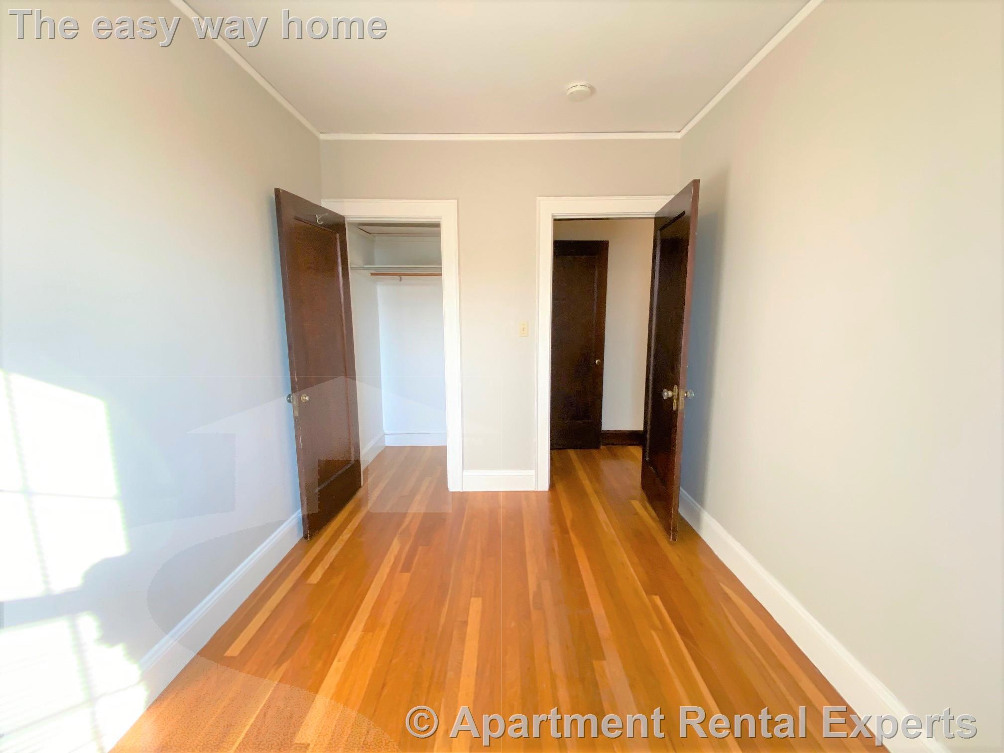 119 College Ave, Davis Square