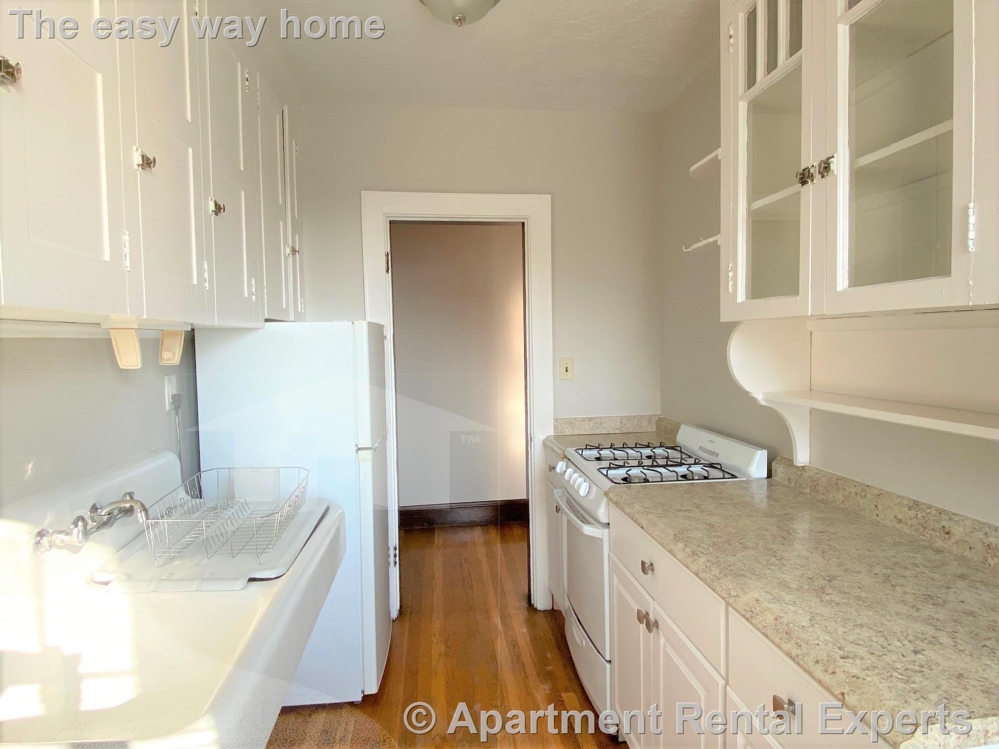 119 College Ave, Davis Square