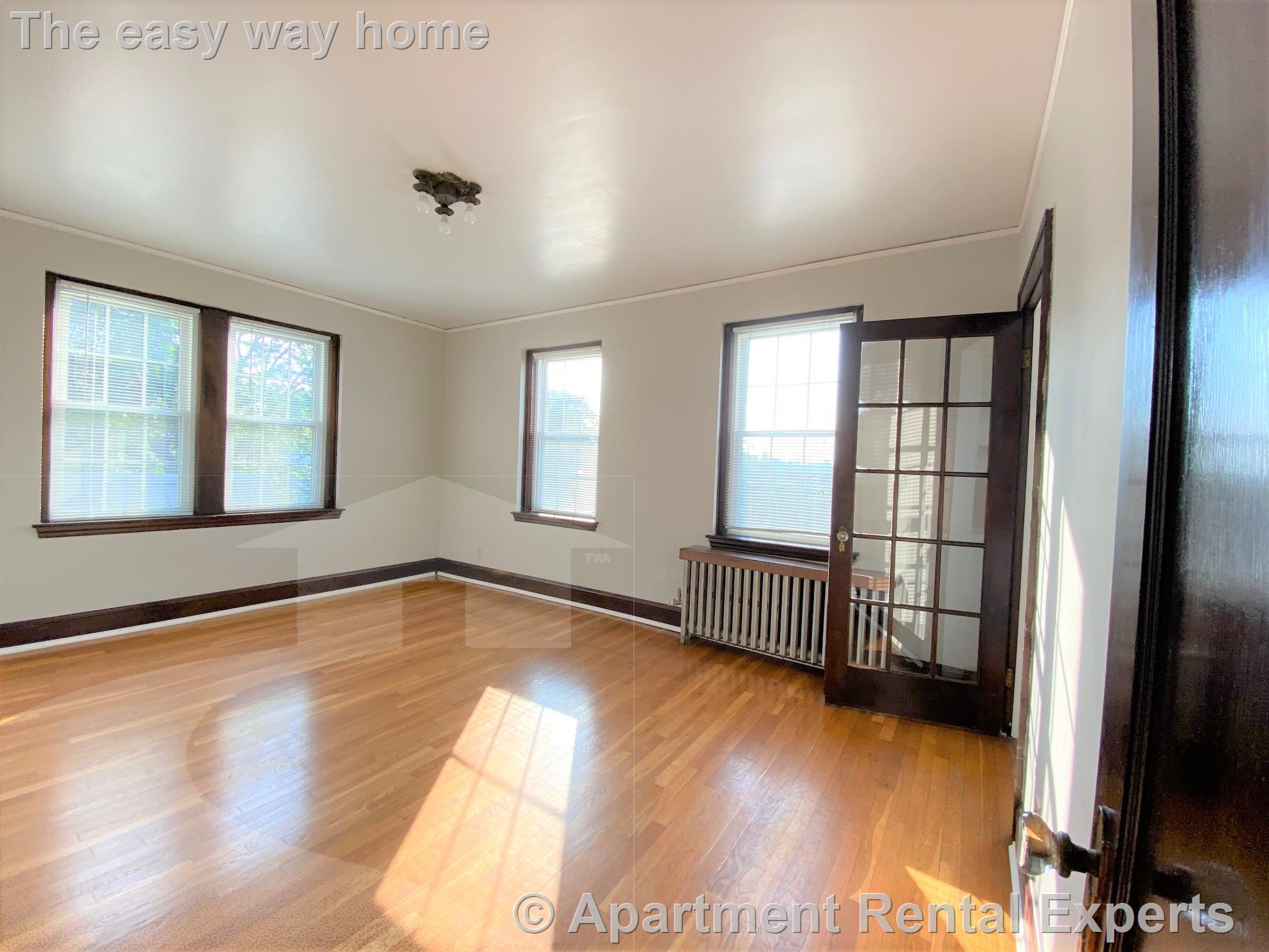 119 College Ave, Davis Square