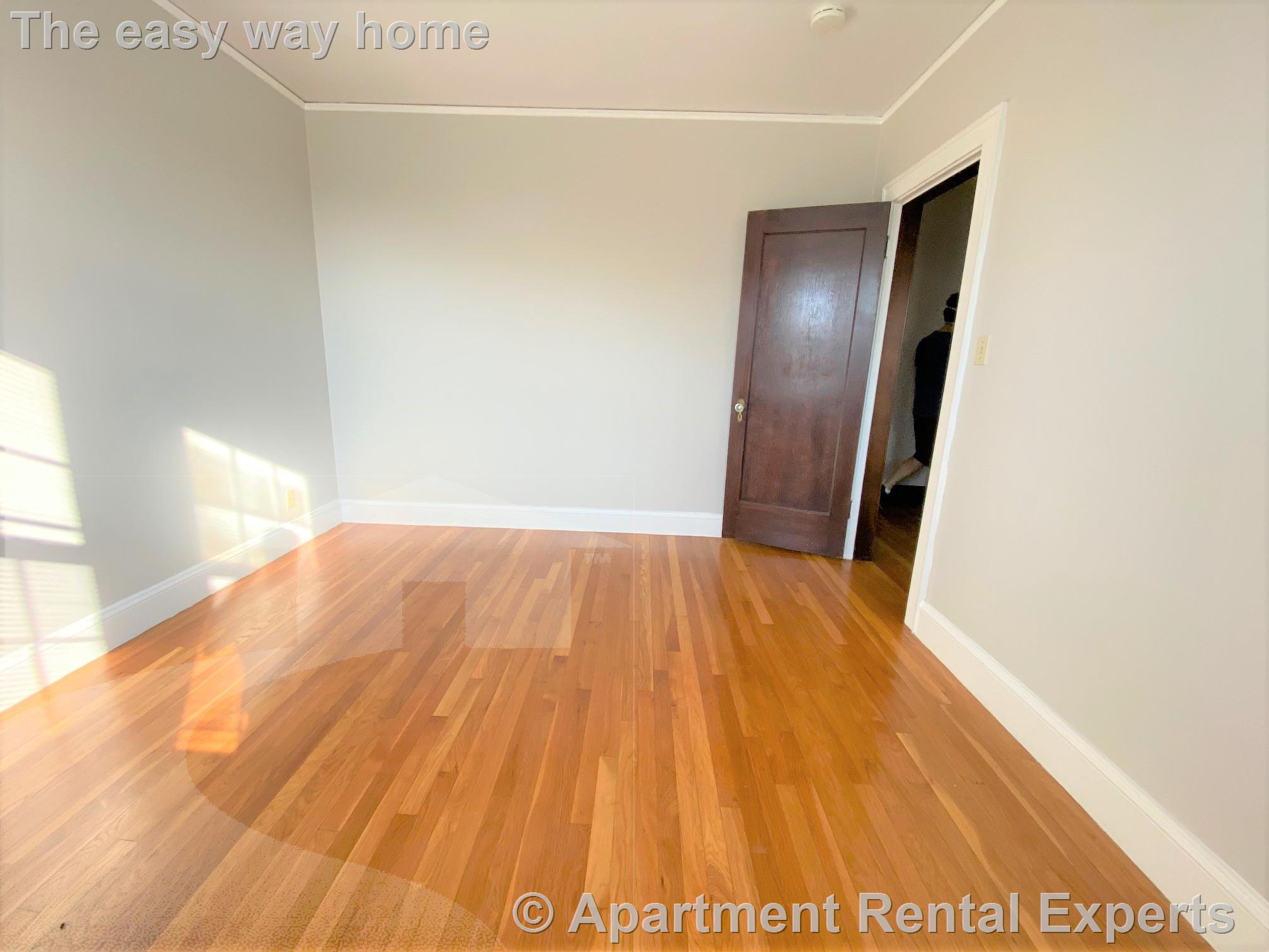 119 College Ave, Davis Square