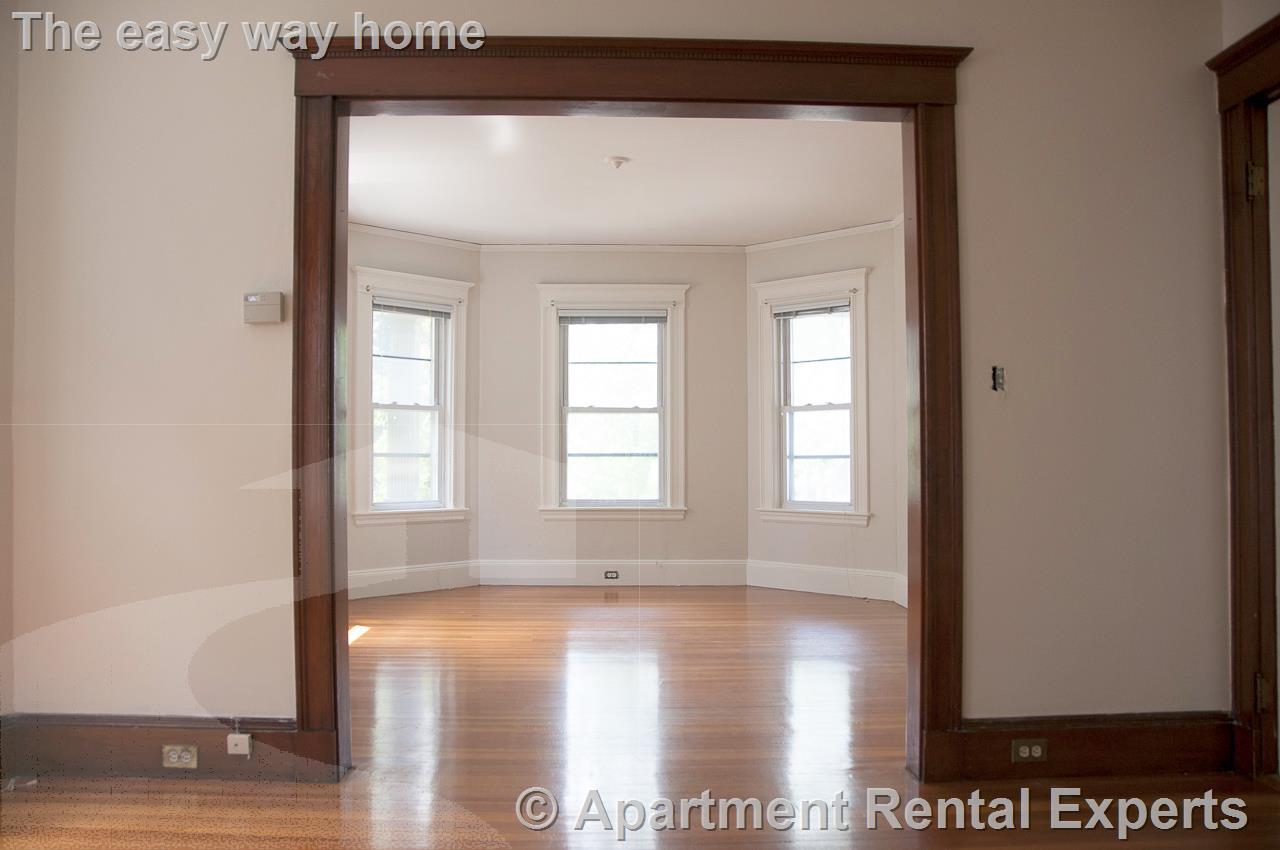 1005 Broadway, Davis Square