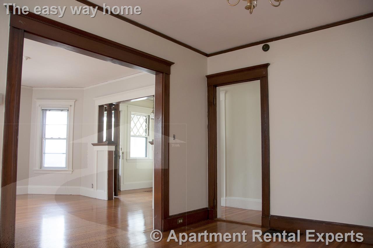 1005 Broadway, Davis Square