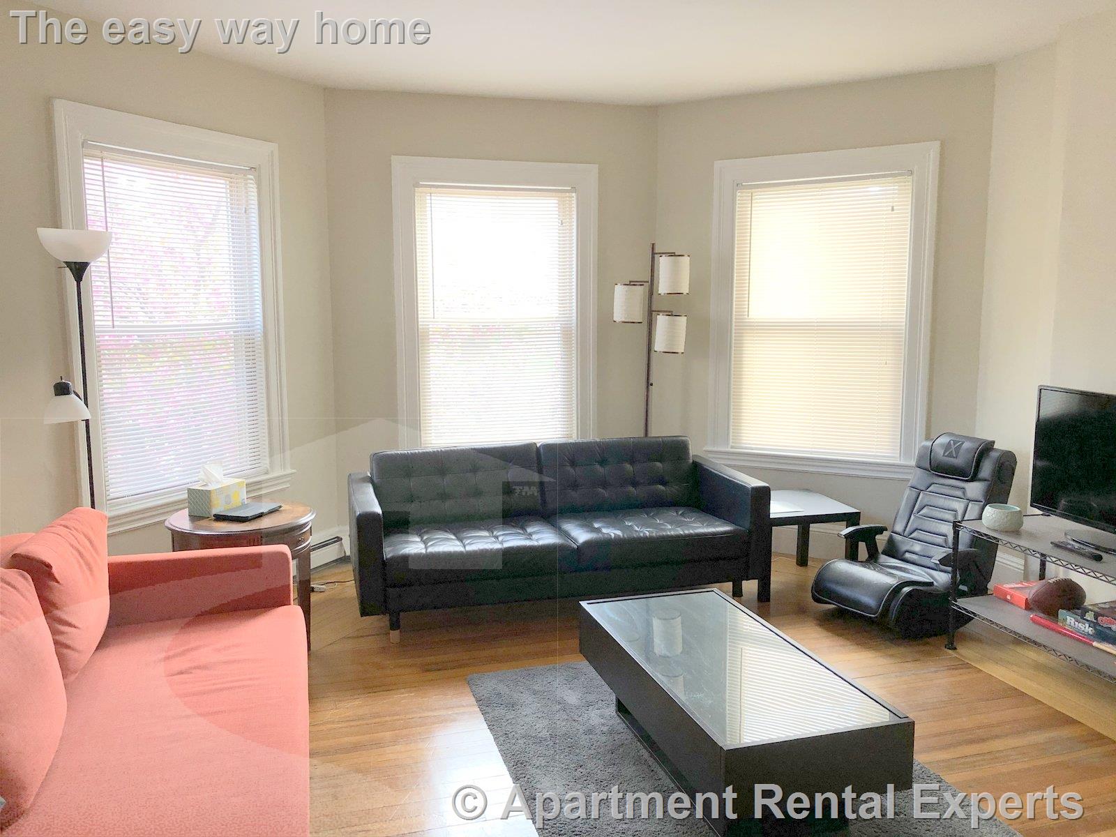 94 Boston Ave, West Medford