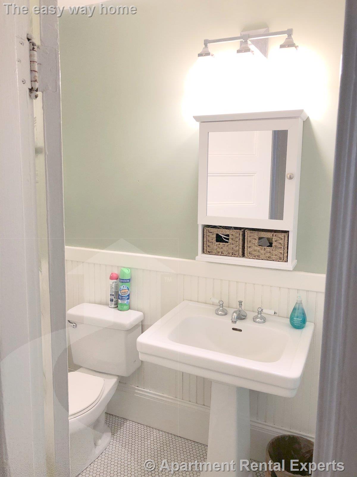 94 Boston Ave, West Medford