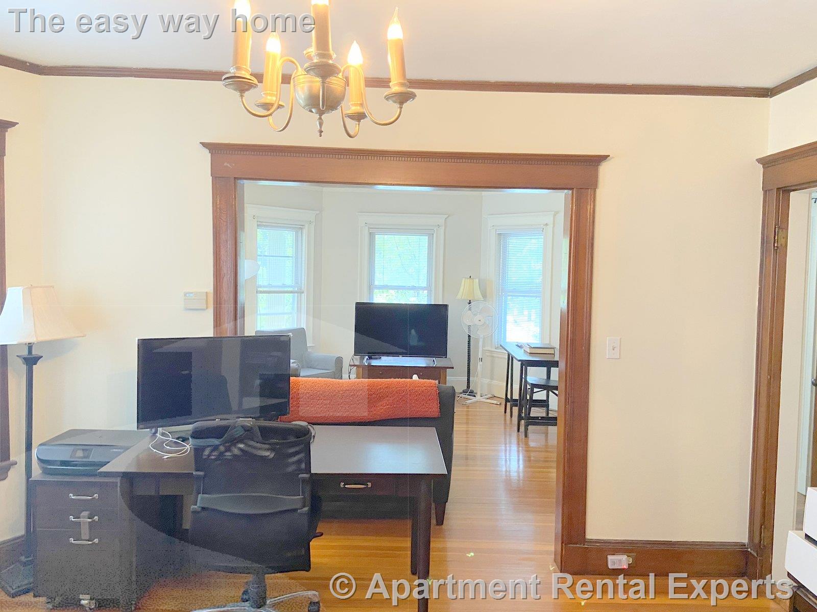 1005 Broadway, Davis Square