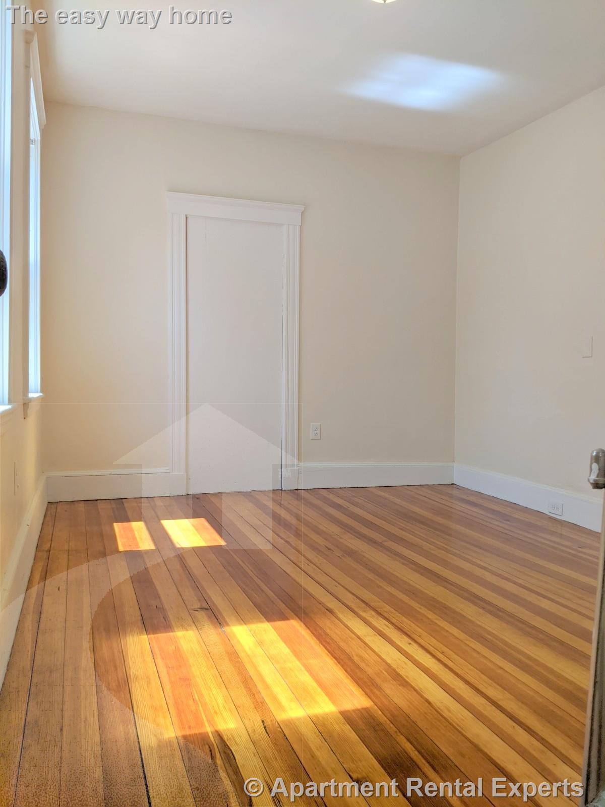 64 Linden Ave, Porter Square