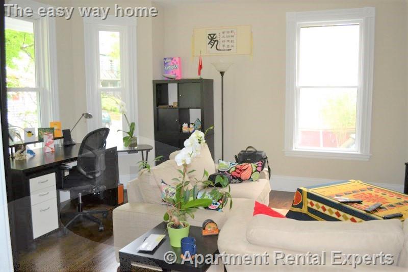 26 Willow Ave, Davis Square