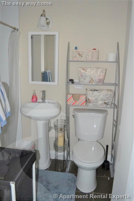 26 Willow Ave, Davis Square