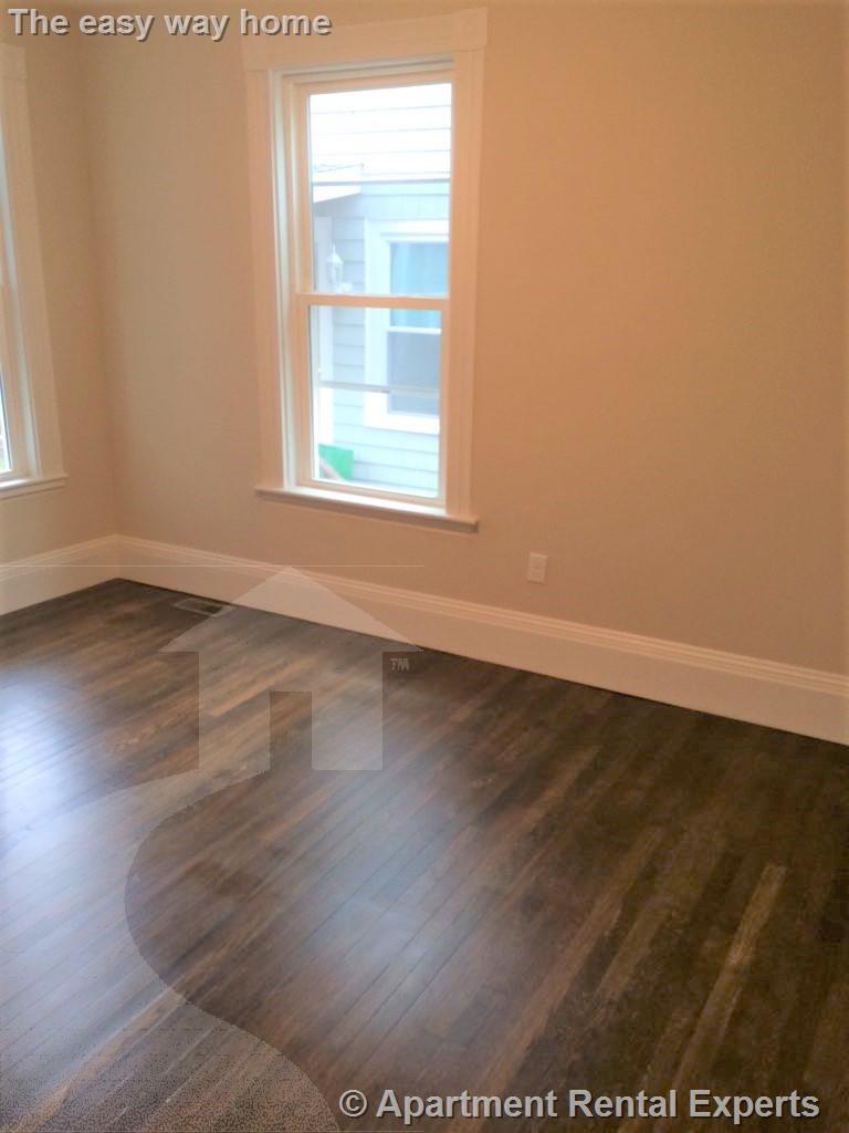 26 Willow Ave, Davis Square