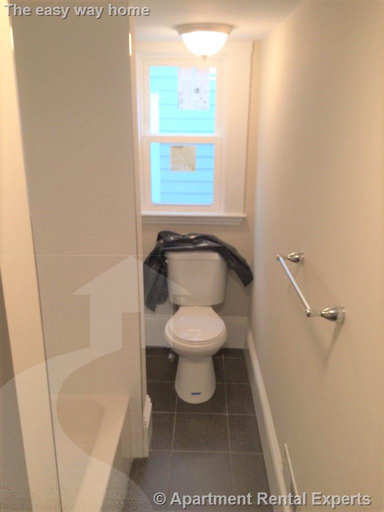 26 Willow Ave, Davis Square