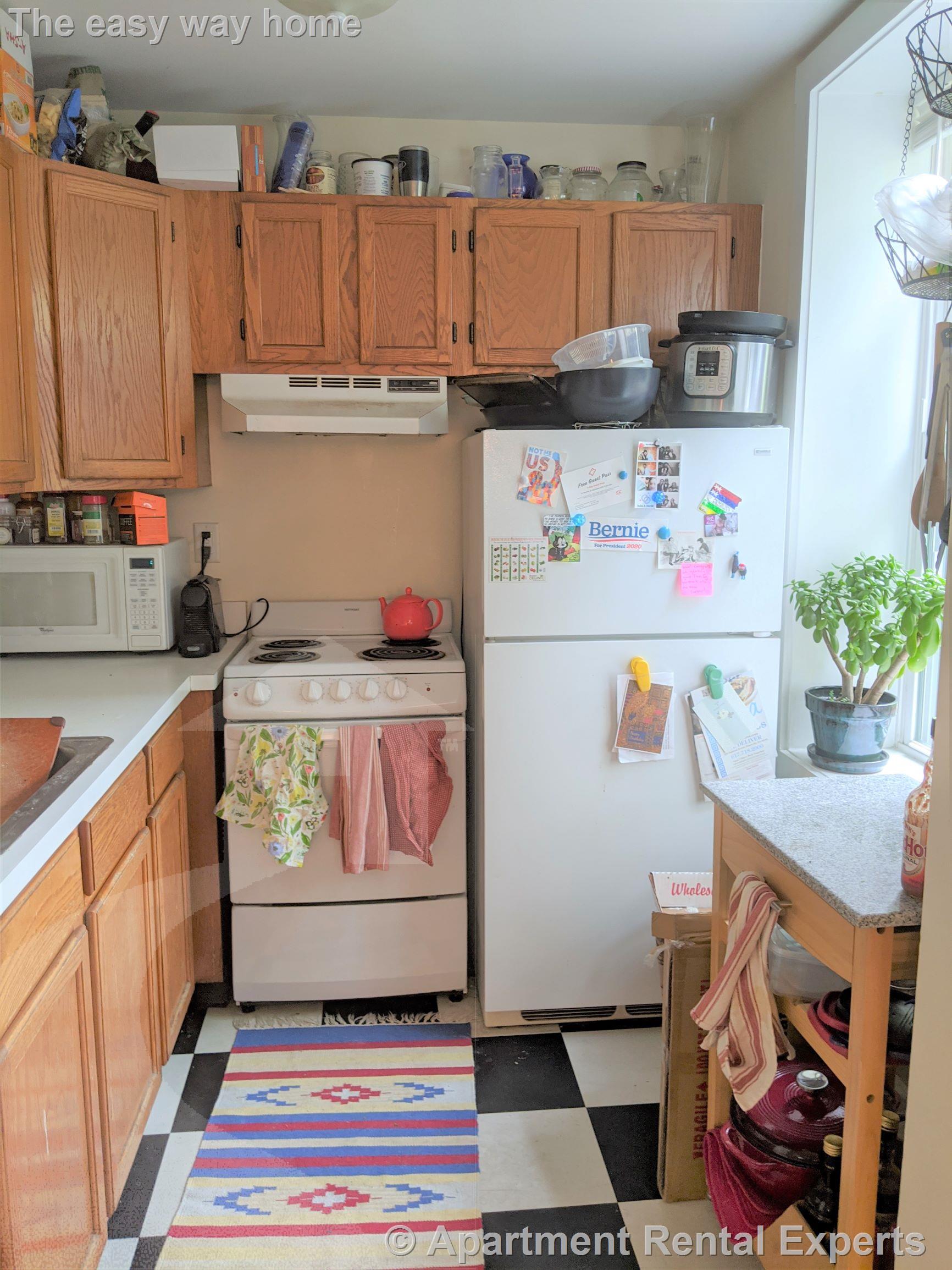 35 Davis Sq, Davis Square