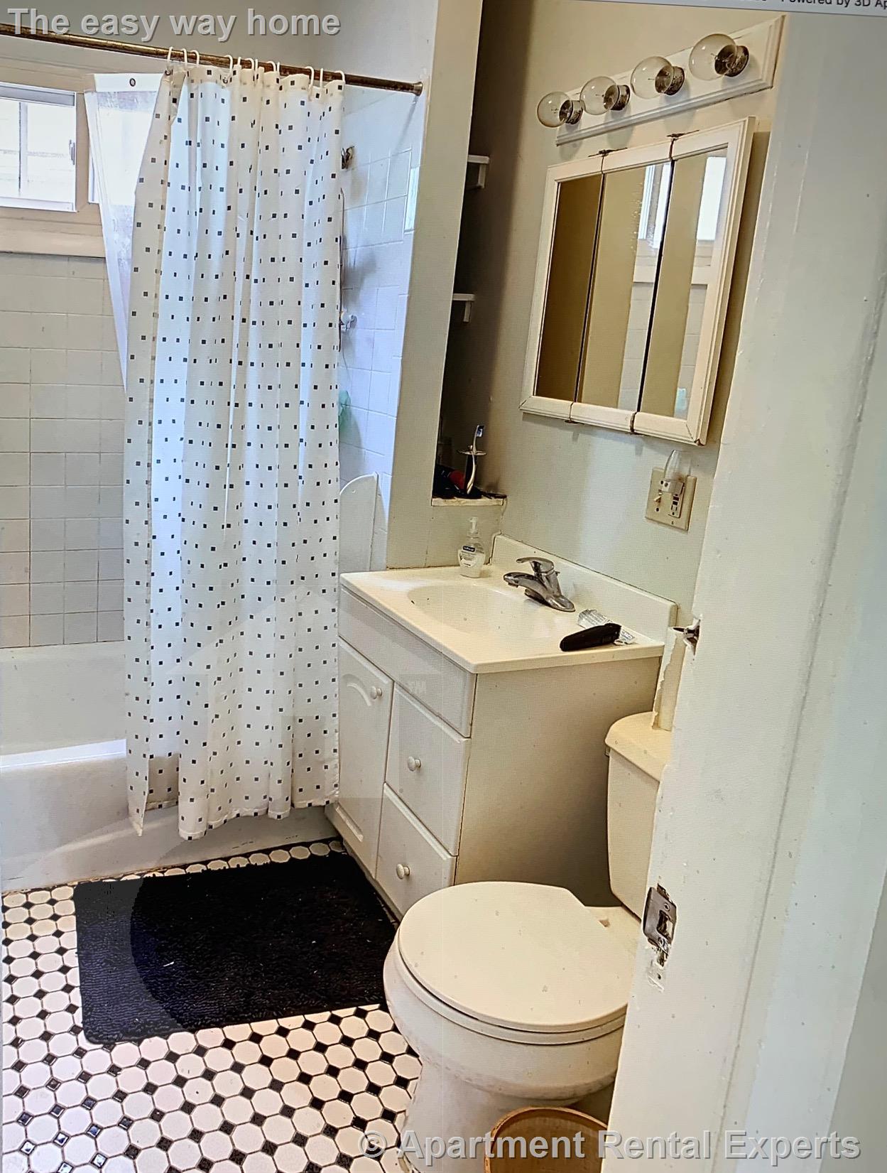 380 Washington St, Ward Two