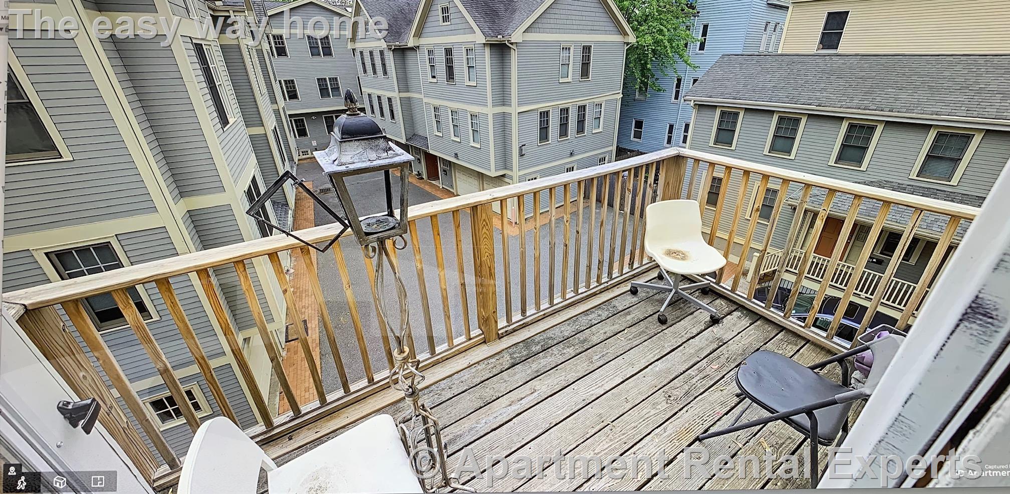 380 Washington St, Ward Two