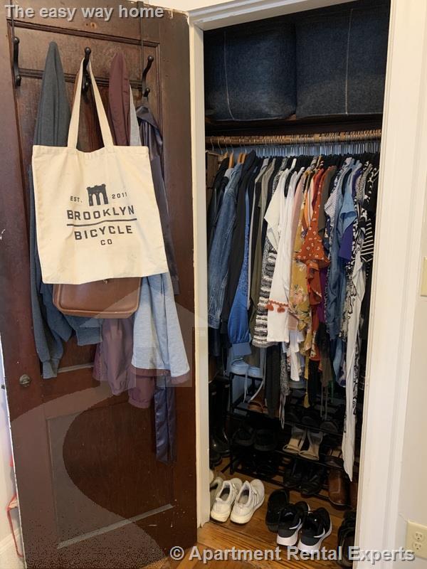 11 Gray St, Porter Square