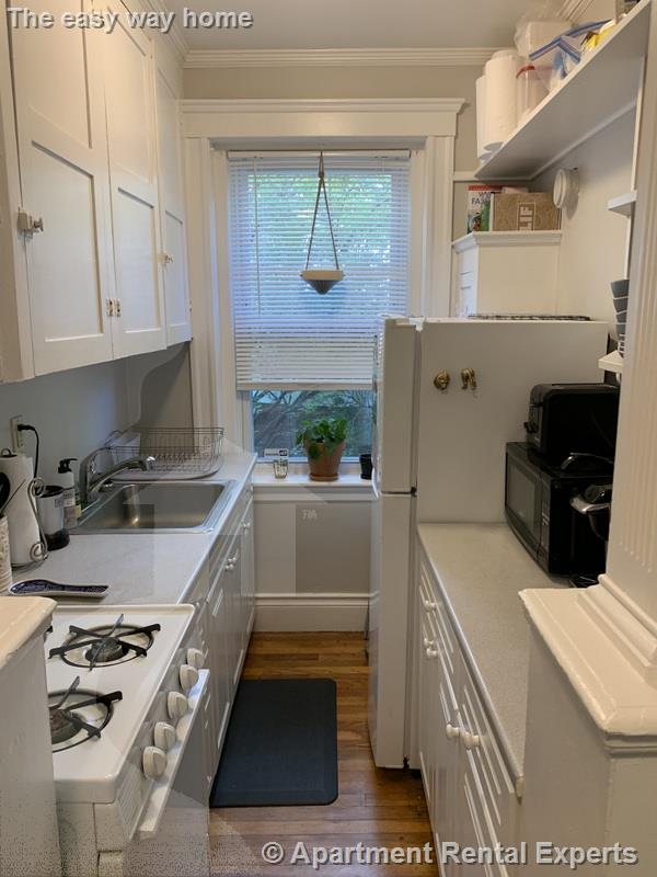 11 Gray St, Porter Square