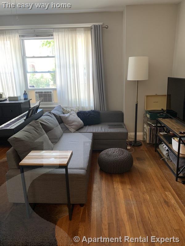 11 Gray St, Porter Square