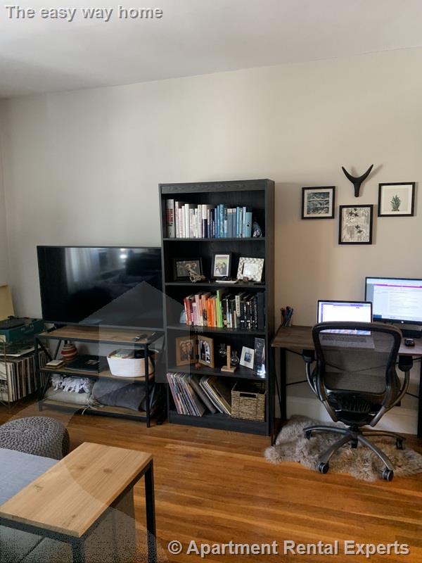 11 Gray St, Porter Square