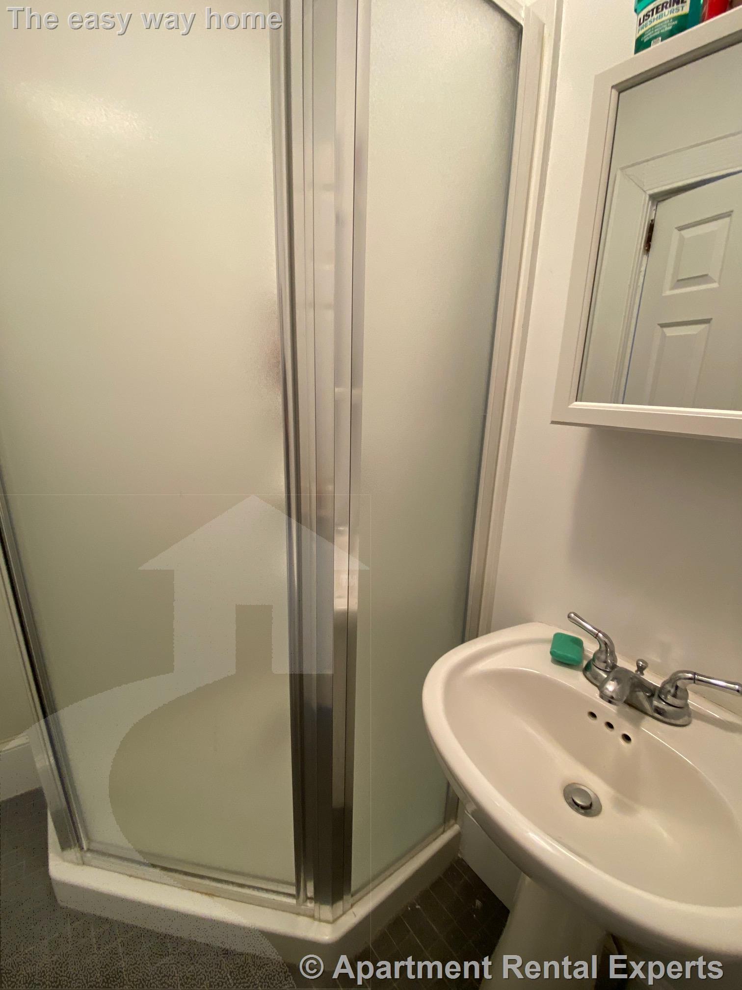 991 Massachusetts Ave, Harvard Square