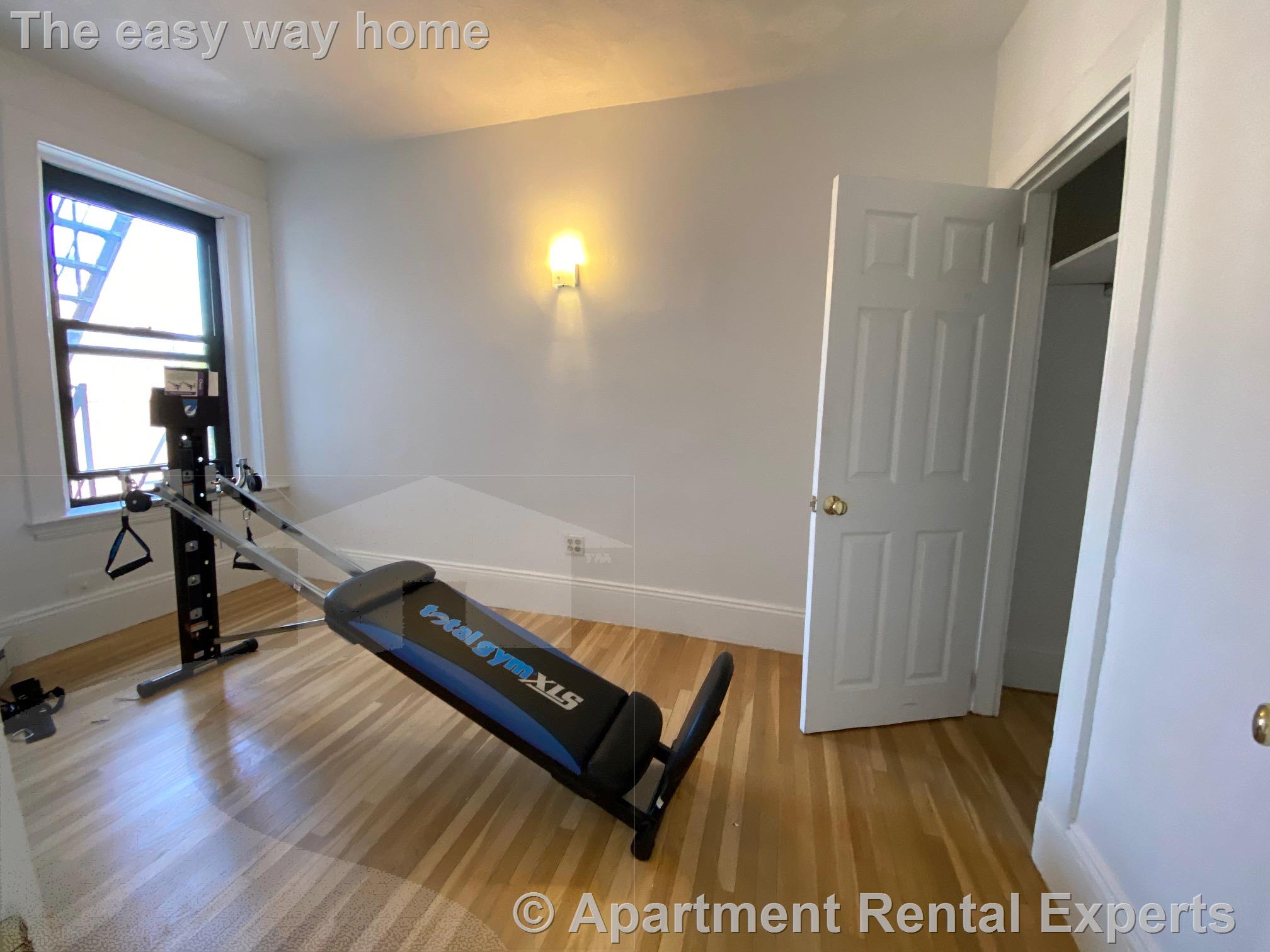 991 Massachusetts Ave, Harvard Square