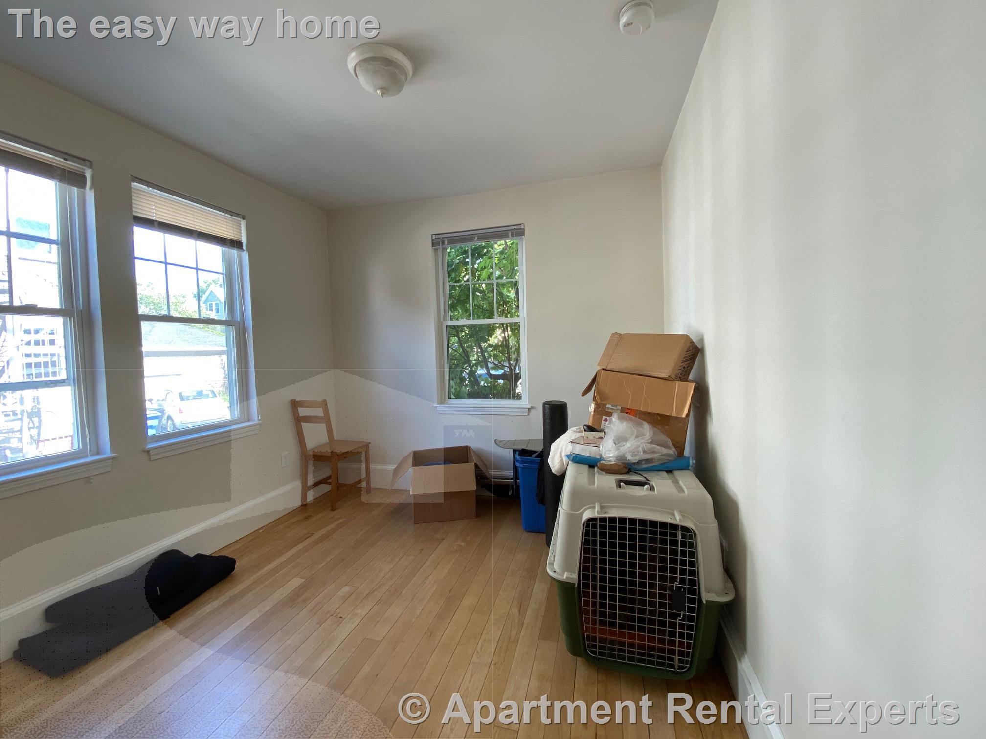 3 Oxford Ave, Belmont Line