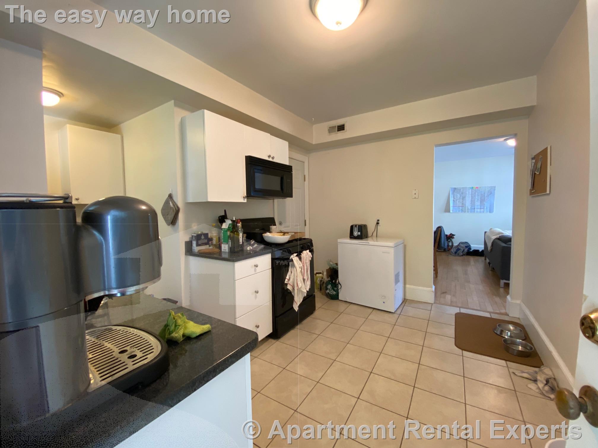 3 Oxford Ave, Belmont Line