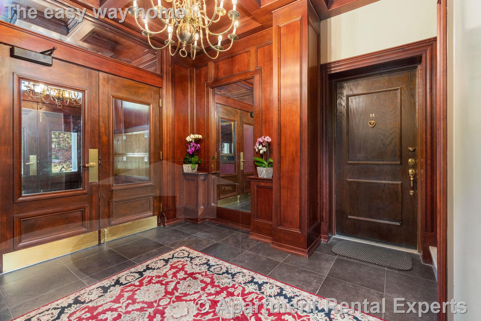 382 Commonwealth Ave, Back Bay