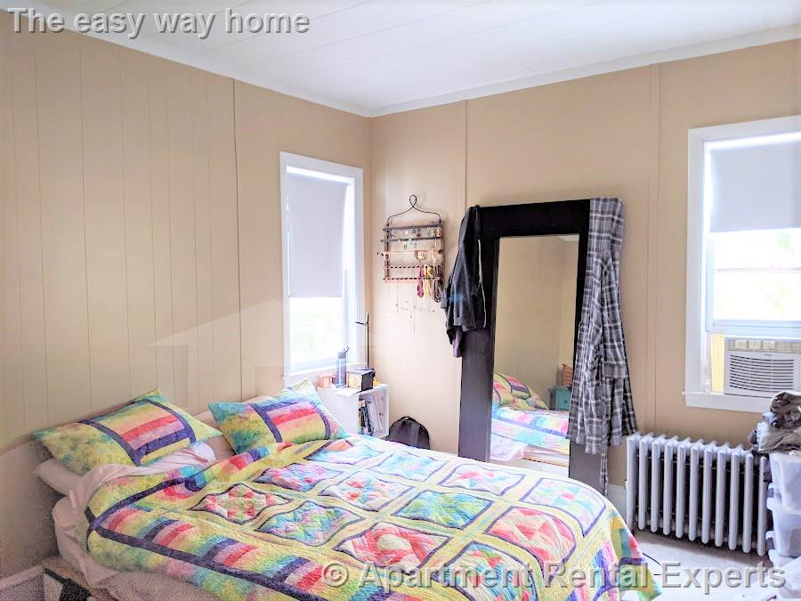 46 Newbury St, Davis Square